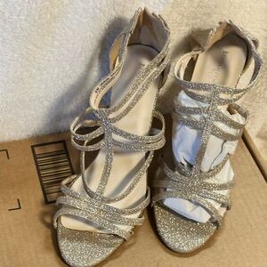 Benjamin Walk Glittery Silver Heels